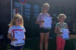1 KM W U12: 1. Sophie Wagner, 2. Juli Seliger, 3. Kira Mader