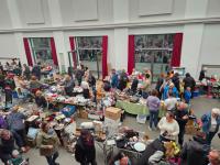 "Staunen, Stöbern und Kaufen" auf dem Flohmarkt in der Lohnhalle